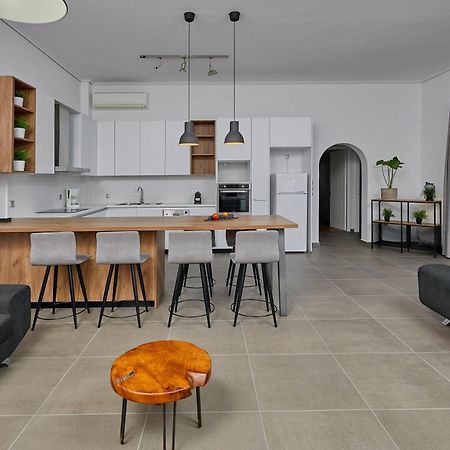 Mare Suites Lechaio Zewnętrze zdjęcie