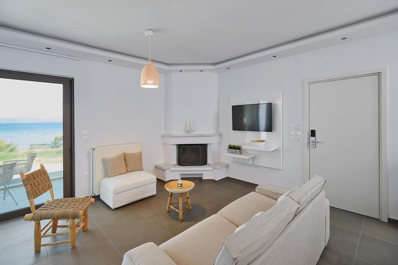 Mare Suites Lechaio Zewnętrze zdjęcie