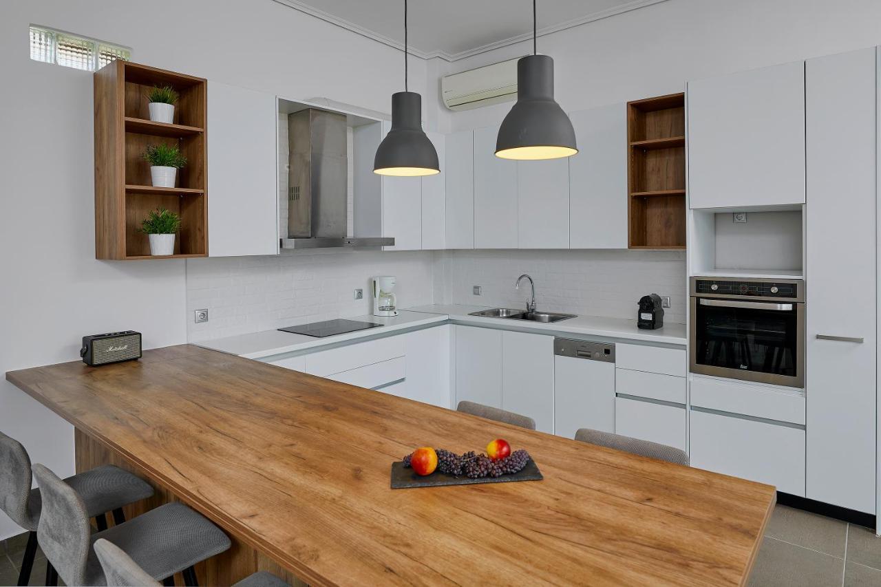 Mare Suites Lechaio Zewnętrze zdjęcie